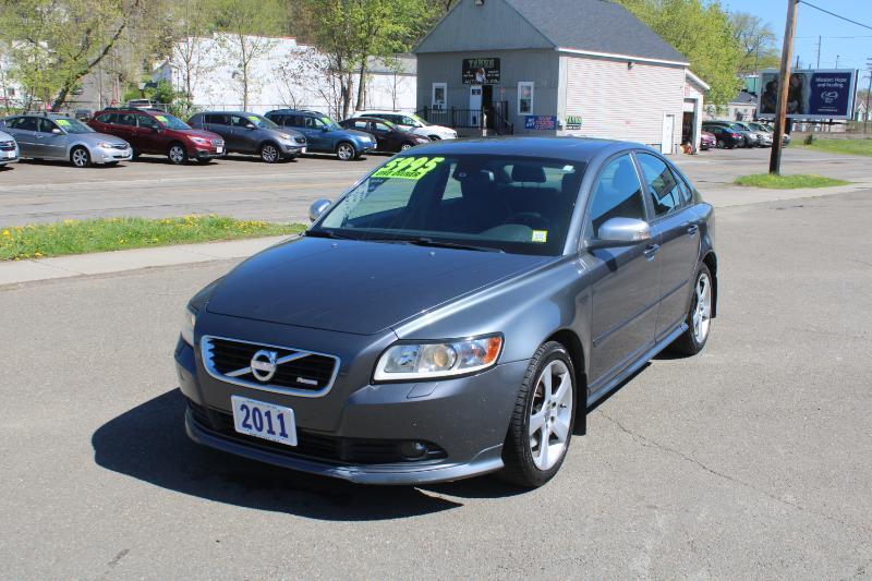 Volvo S40 T5 R-Design 2011