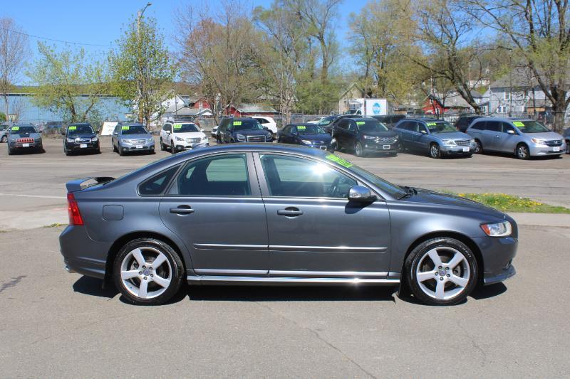 Volvo S40 T5 R-Design 2011