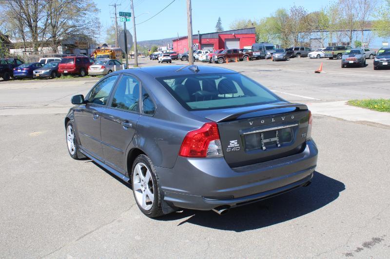 Volvo S40 T5 R-Design 2011