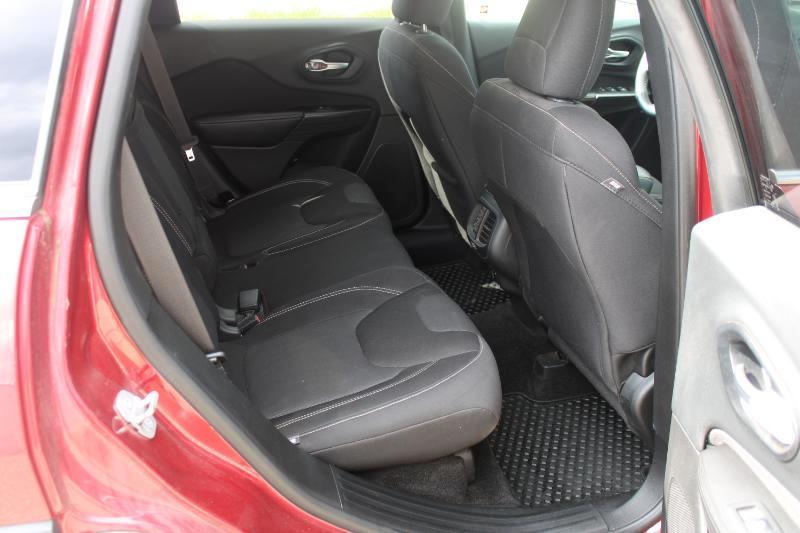 Jeep Cherokee Latitude 4WD 2015