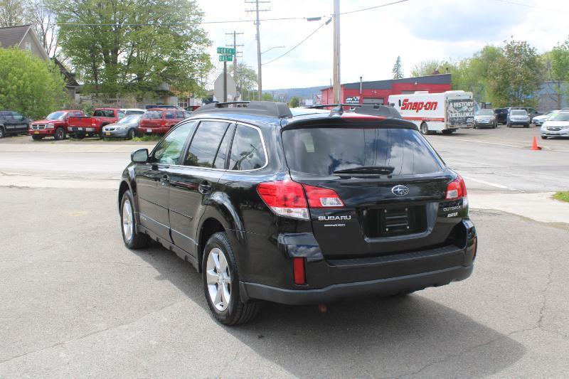 Subaru Outback 2.5i Limited 2014