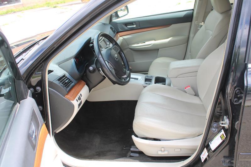 Subaru Outback 2.5i Limited 2014