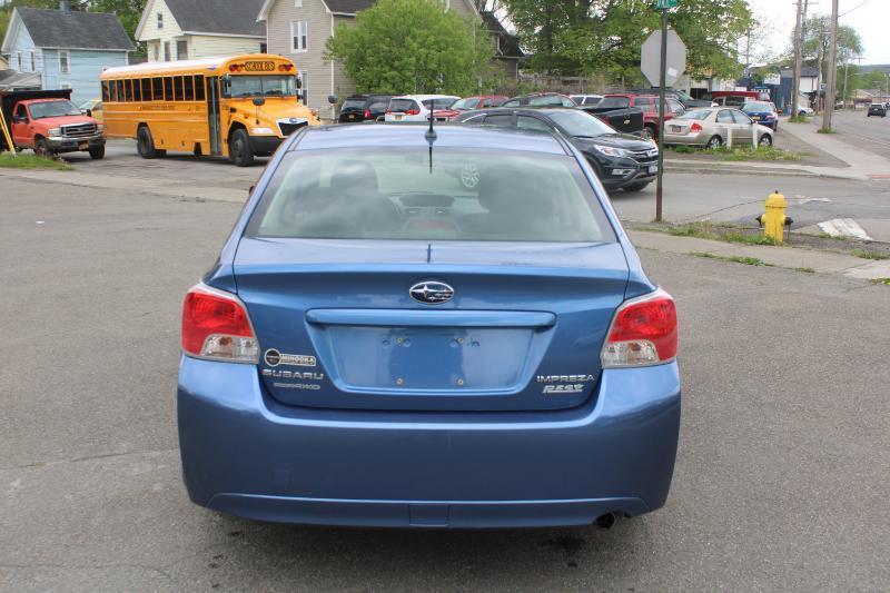 Subaru Impreza Base 4-Door 2014