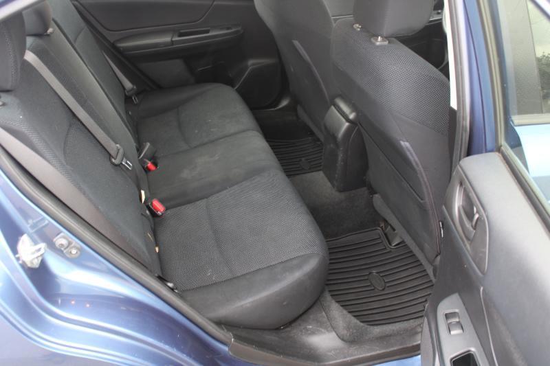 Subaru Impreza Base 4-Door 2014