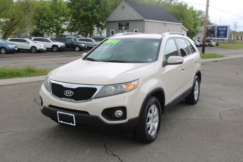 Kia Sorento LX 2WD 2011