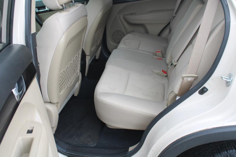 Kia Sorento LX 2WD 2011