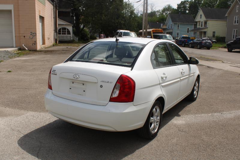 Hyundai Accent GLS 4-Door 2007