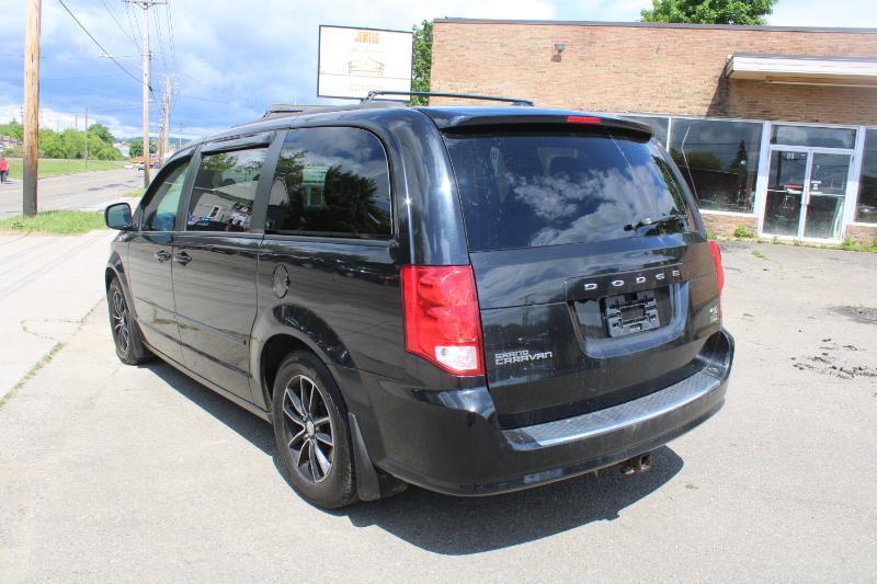 Dodge Grand Caravan R/T 2016