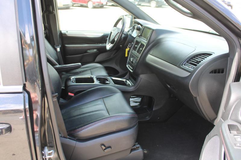 Dodge Grand Caravan R/T 2016