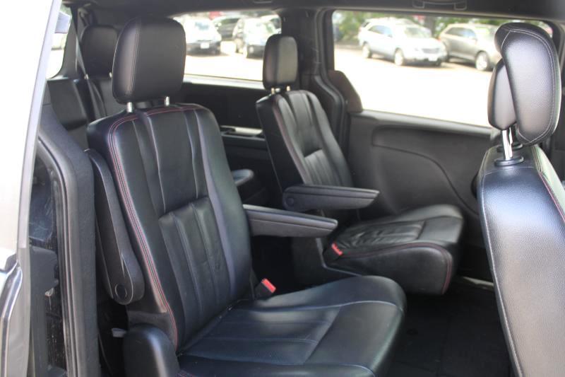 Dodge Grand Caravan R/T 2016