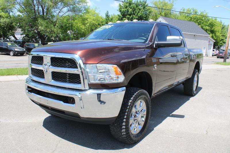 RAM 2500 Tradesman Crew Cab SWB 4WD 2015