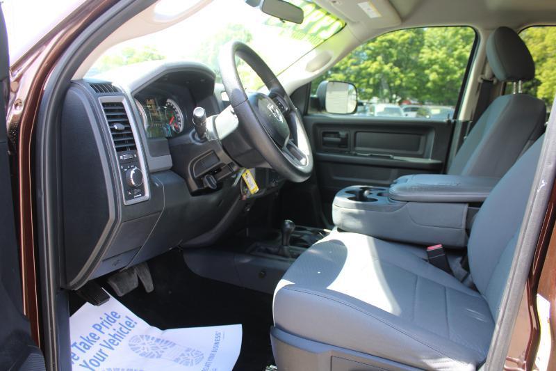 RAM 2500 Tradesman Crew Cab SWB 4WD 2015