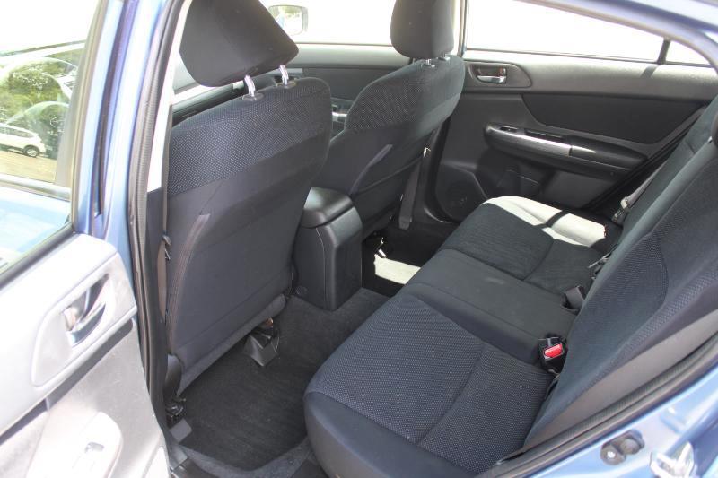 Subaru Impreza 2.0i Premium PZEV 5-Door 2015