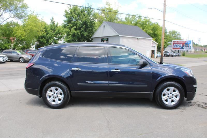 Chevrolet Traverse LS FWD 2016