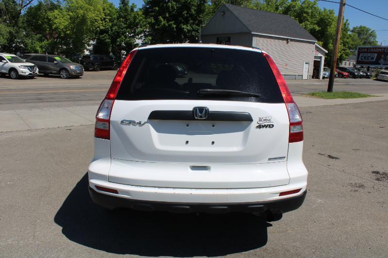 Honda CR-V SE 4WD 5-Speed AT 2011