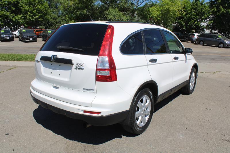 Honda CR-V SE 4WD 5-Speed AT 2011