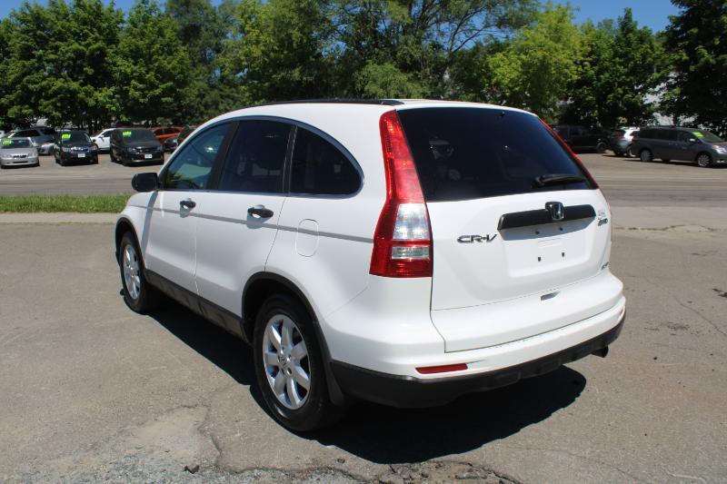 Honda CR-V SE 4WD 5-Speed AT 2011