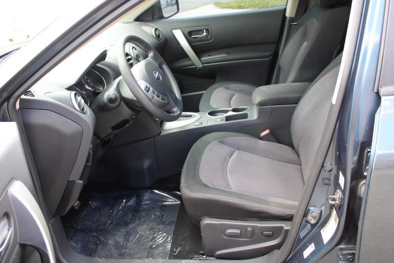 Nissan Rogue SV AWD 2012