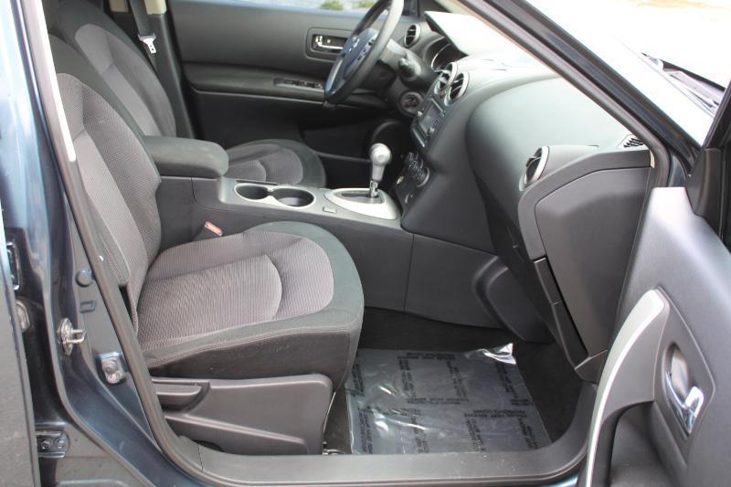 Nissan Rogue SV AWD 2012