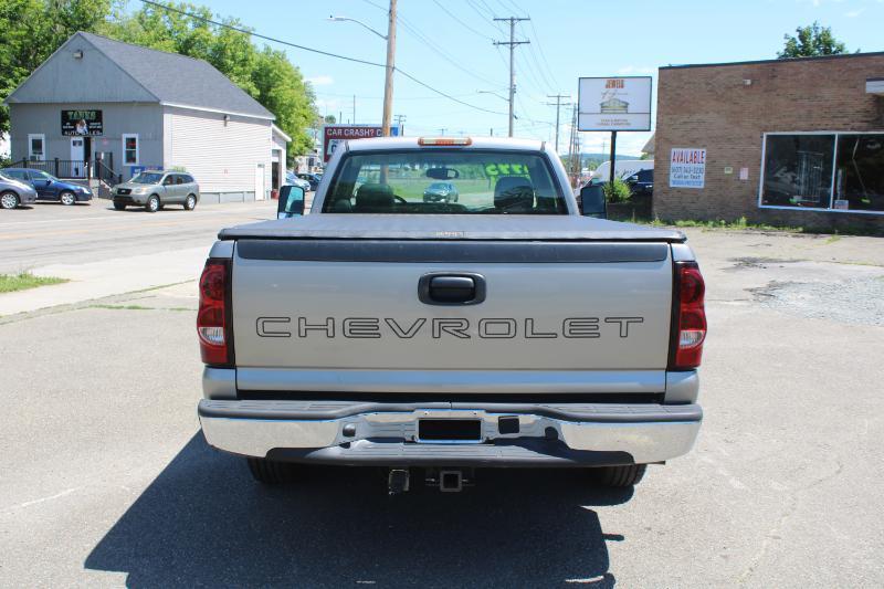 Chevrolet Silverado 1500 LS Long Bed 2WD 2003