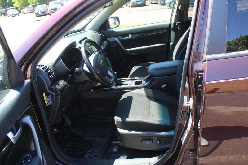 Kia Sorento LX V6 AWD 2014