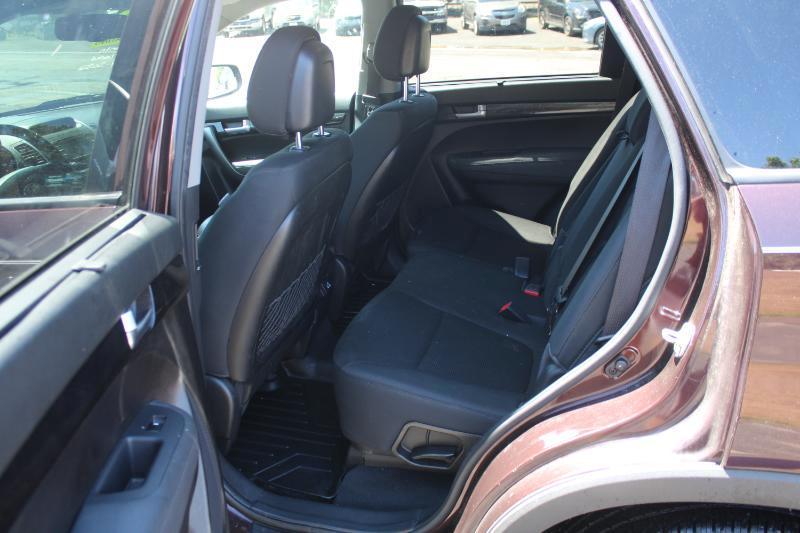 Kia Sorento LX V6 AWD 2014