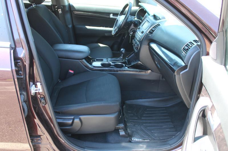 Kia Sorento LX V6 AWD 2014