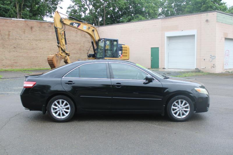 Toyota Camry  2010
