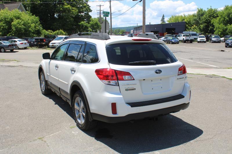 Subaru Outback 2.5i Limited 2014