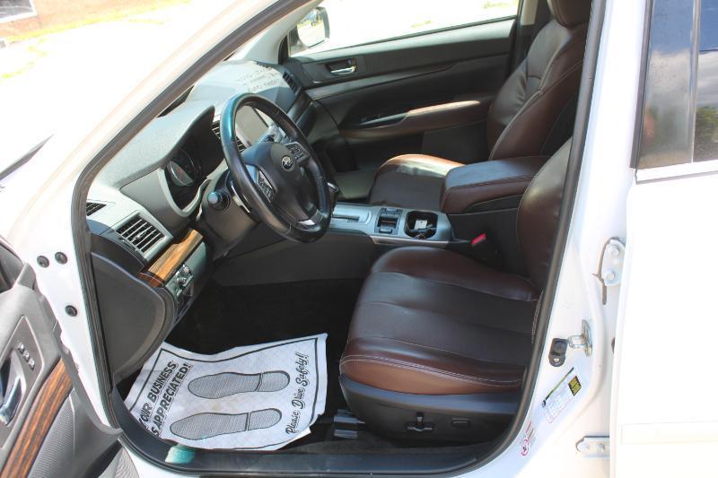 Subaru Outback 2.5i Limited 2014