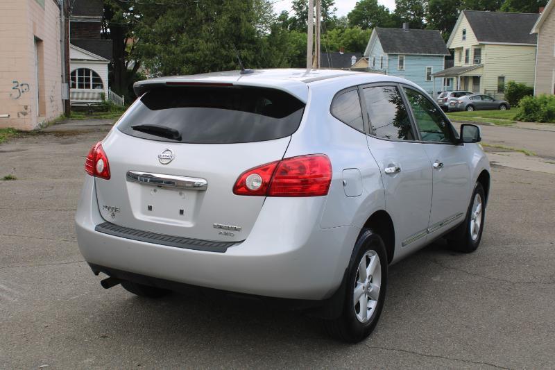 Nissan Rogue S AWD 2013