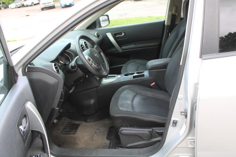 Nissan Rogue S AWD 2013