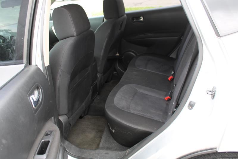 Nissan Rogue S AWD 2013