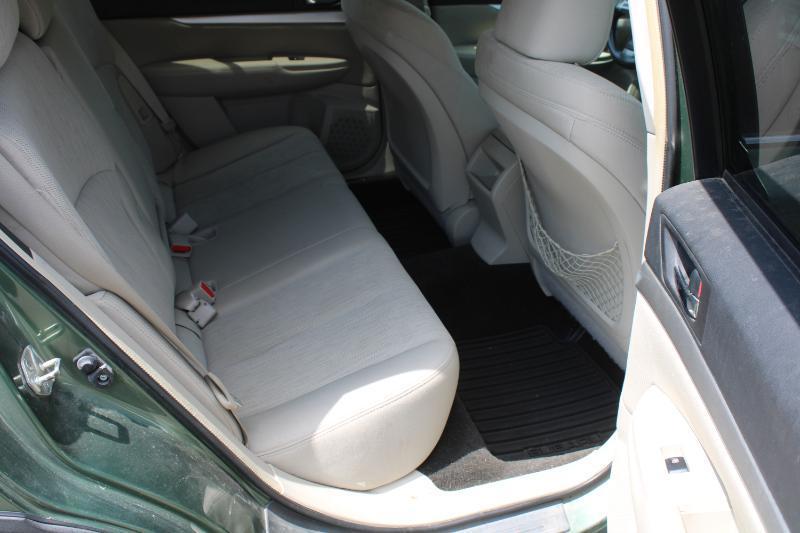 Subaru Outback 2.5i Premium 2013