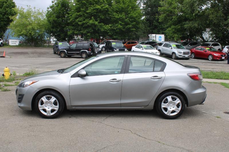 Mazda MAZDA3 i Touring 4-door 2010