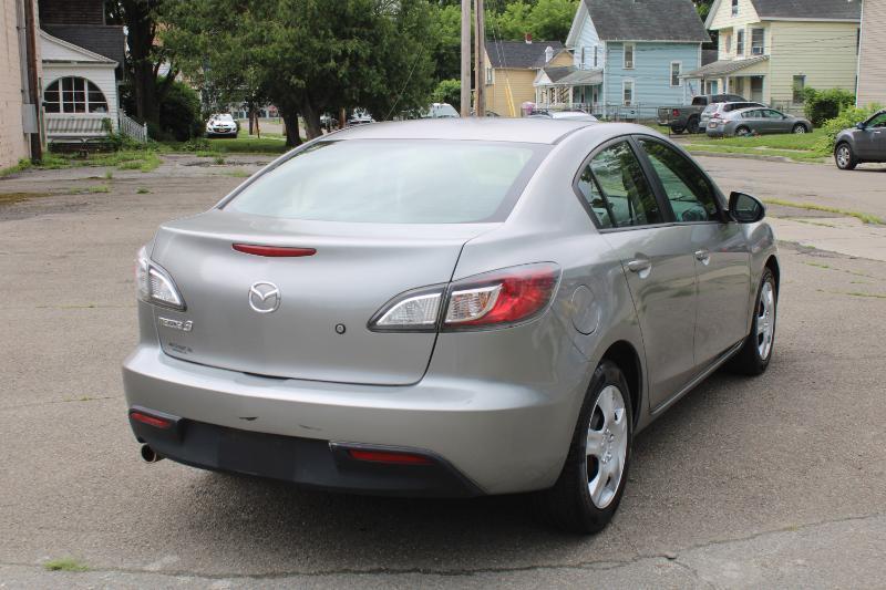 Mazda MAZDA3 i Touring 4-door 2010