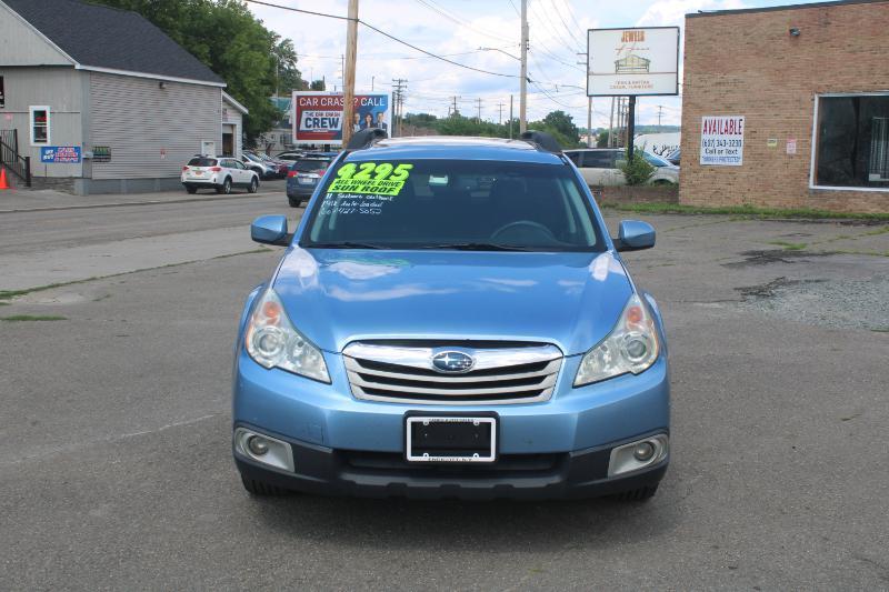 Subaru Outback 2.5i Premium 2011