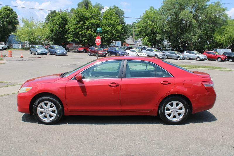 Toyota Camry  2011
