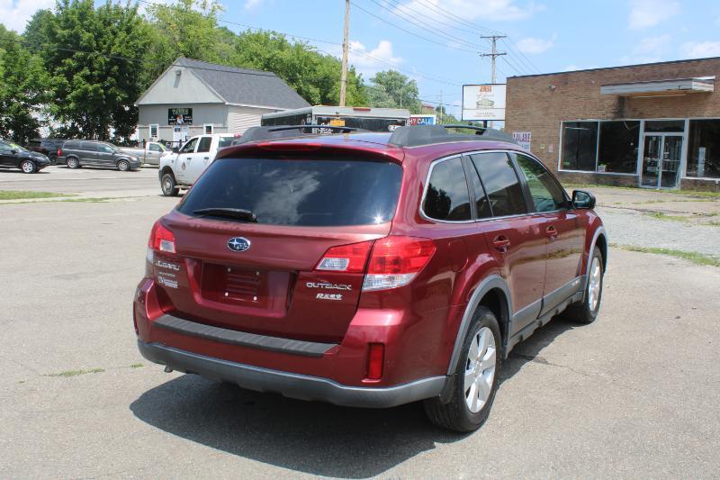 Subaru Outback 2.5i Premium 2012