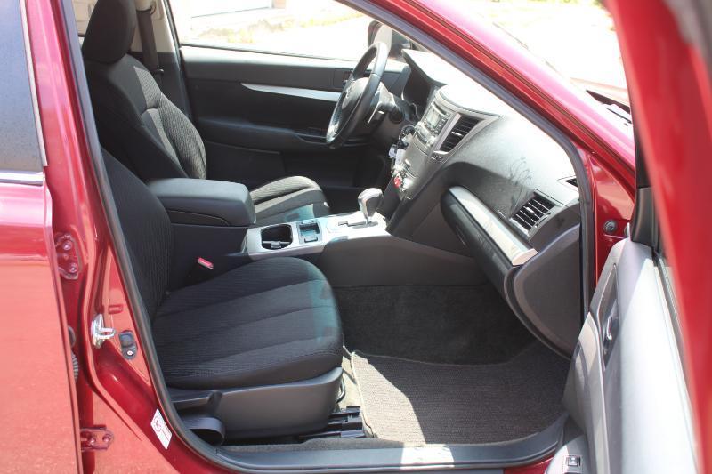 Subaru Outback 2.5i Premium 2012