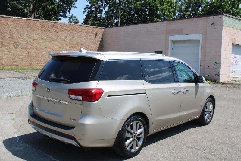 Kia Sedona Limited 2015