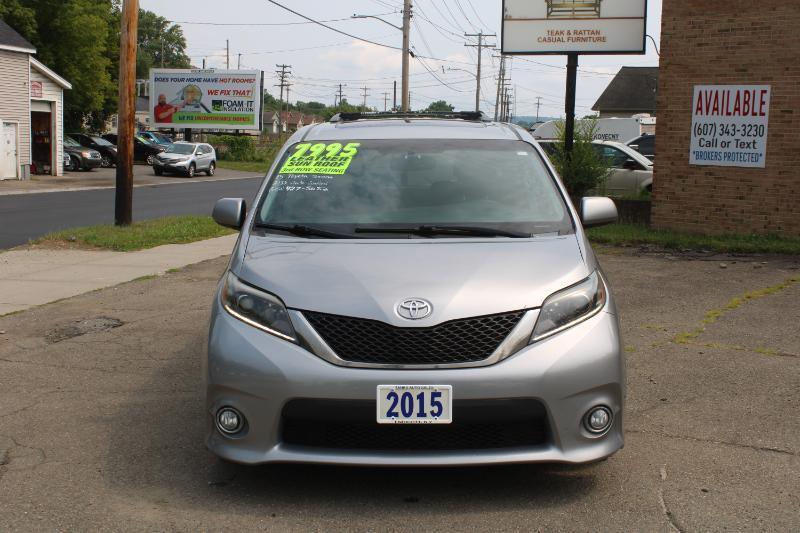 Toyota Sienna SE FWD 8-Passenger V6 2015