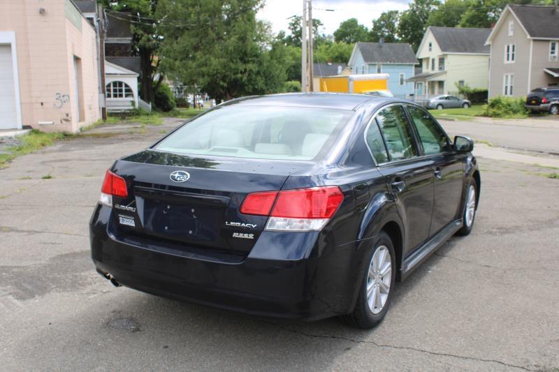 Subaru Legacy 2.5i Premium 2012