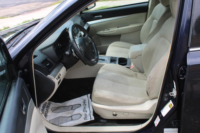 Subaru Legacy 2.5i Premium 2012