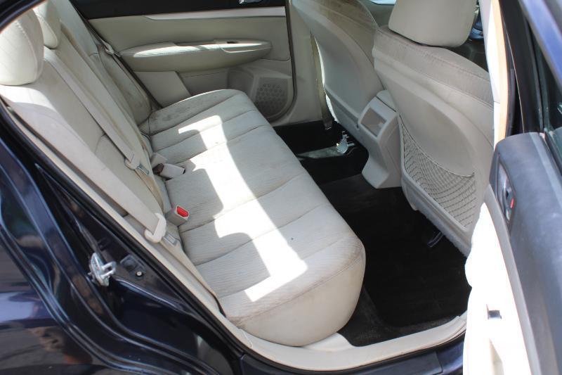 Subaru Legacy 2.5i Premium 2012
