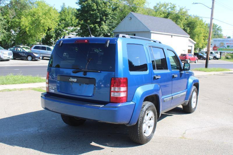 Jeep Liberty Sport 4WD 2009