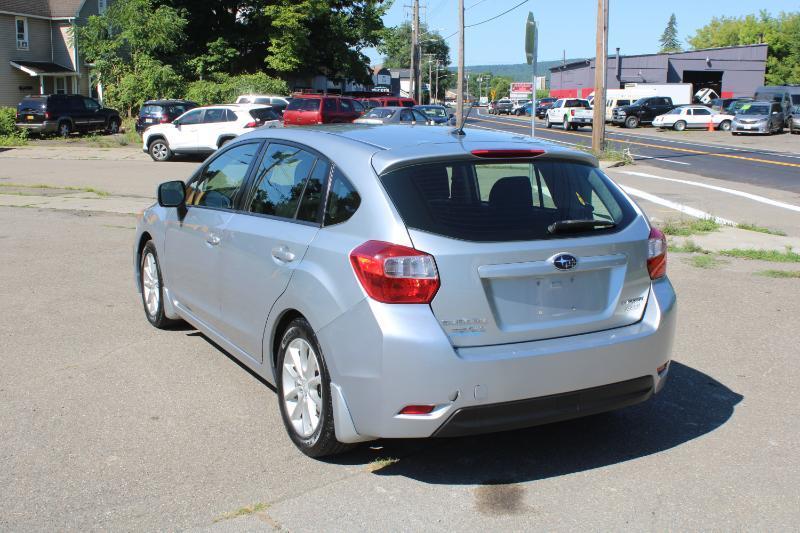 Subaru Impreza 2.0i Premium 5-Door w/All Weather Package 2013