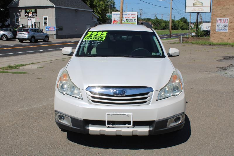 Subaru Outback 2.5i Limited 2011