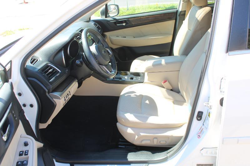 Subaru Outback 2.5i Limited 2011