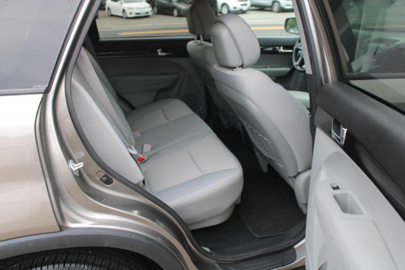 Kia Sorento LX V6 4WD 2013